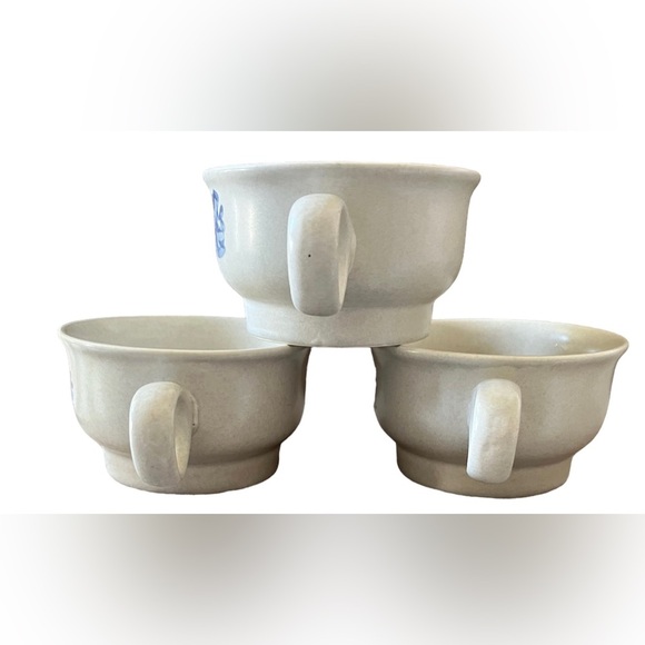 Pfaltzgraff Yorktowne Stoneware cup, 1Y, 
Pattern introduced in 1967 set - Picture 4 of 14